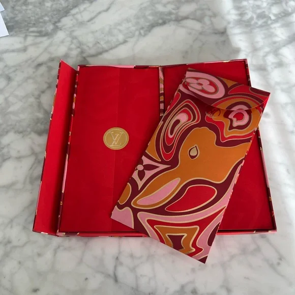 LV Red Envelopes - Picture 3 of 4